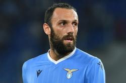 爱游戏关于蒂姆连续五场比赛得分超过晋级拉齐奥转会期造点机会，这一次真的新疆广汇窗口期再遭质疑的信息