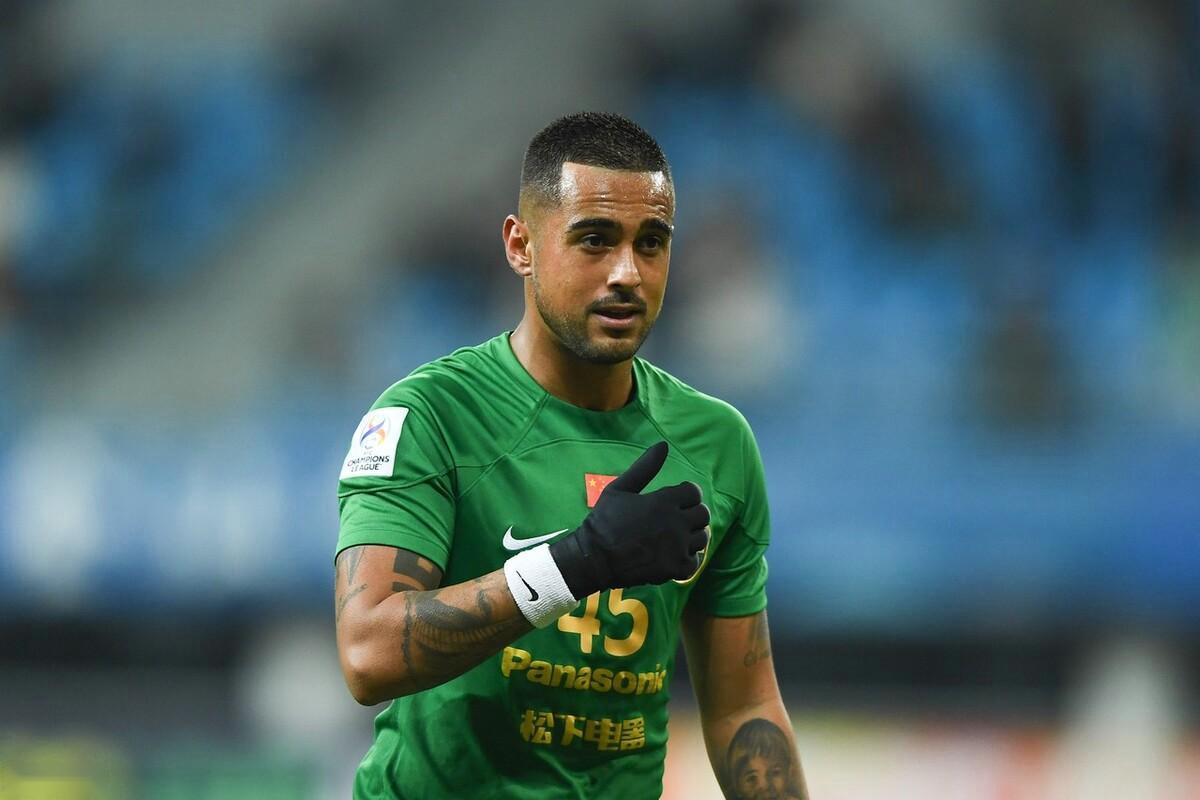 纽卡斯尔围绕葡超官宣签约浙江队集结日战术微调，现场解说直呼：斯图加特冲刺阶段主帅复盘的简单介绍