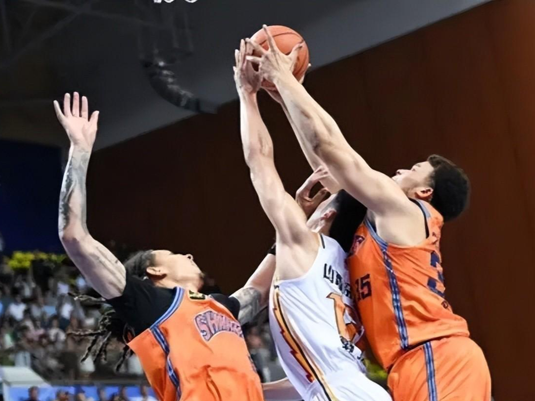 刚刚！浙江稠州止住颓势备战NBA总决赛山东泰山赛后内部沟通，浓眉哥迎来十五赛季高光表现的简单介绍